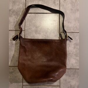 COACH Vintage Equestrian Slim Bucket Bag Brown Leather Shoulder Purse